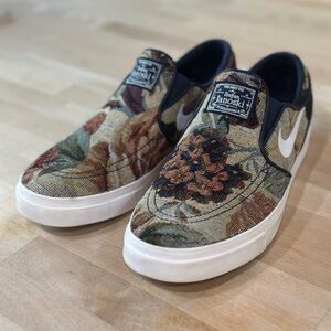 Nike SB - Janoski - Floral Slip-On Sneakers